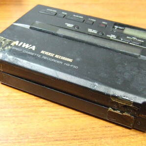 h241 アイワ/aiwa HS-F50 ポータブルカセットプレーヤー/カセットレコーダー 中古 未確認 本体 ジャンクの画像3