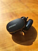 【極美品】 BOSE QuietComfort Earbudsトリプルブラック Bluetooth 超強力ノイズキャンセリング マイク付 タッチ操作 防滴 ワイヤレス_画像3