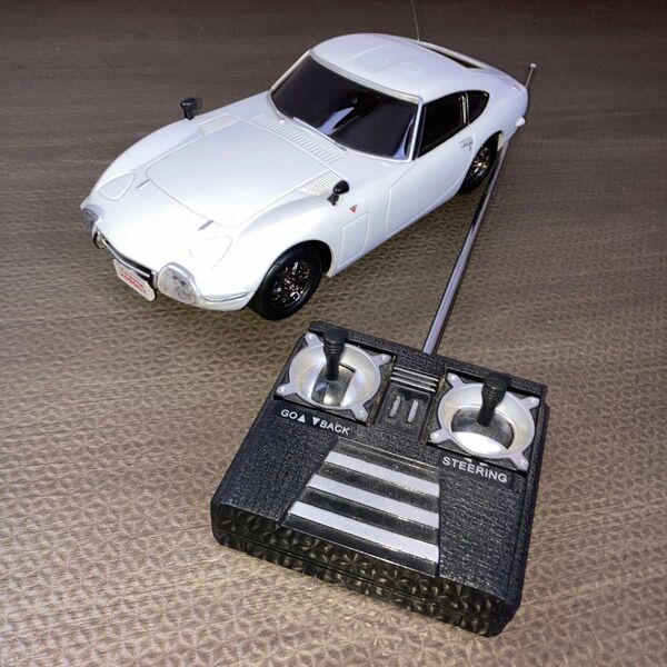 日本オート玩具 TOYOTA2000GT ラジコンカー ジャンク品