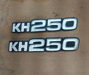 KH250 サイドカバーエンブレム 当時物？