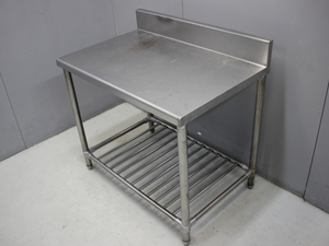 中古品 作業台(BG付) 業務用 テーブル形 調理台 パイプ棚 高さ77㎝ 高さ調整可 ステンレス 作業場 調理場 耐久性 耐荷性 台 62714