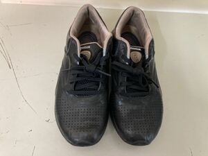 【日本全国 送料込】Reebok スニーカー 23.5cm ブラック リーボック OS3098