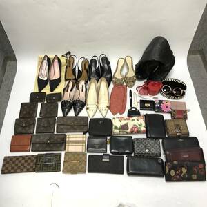 大量　ブランド小物　42点　まとめ　LOUIS VUITTON ルイヴィトン　GUCCI グッチ　PRADA プラダ　COACH コーチ など 【ジャンク】