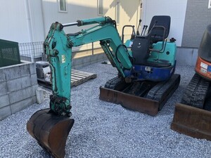 ミニ油圧ショベル(ミニユンボ) IHI建機 12NX 2000年 2,488h 12NX 2000年 2488hr ブレード付