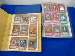 【同梱可】状態B トレカ 遊戯王 ファイル２冊まとめ カード500枚位上入り