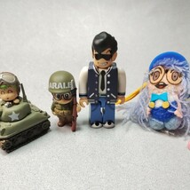 Dr.スランプアラレちゃん　ミニ ソフビ フィギュア　ゴム製2体　布製1体など　まとめて7体　戦車アラレちゃん高さ4cm　_画像3