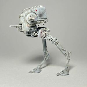 バンダイ ビークルモデル　1/144 AT-ST スカウトウォーカー　完成品　塗装済　スターウォーズ　プラモデル　