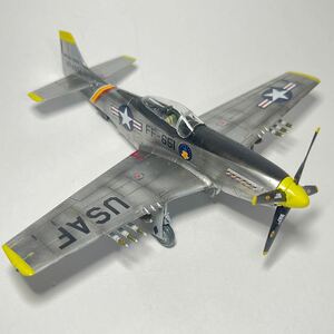 タミヤ 1/72 ノースアメリカン　F-51D マスタング　完成品 塗装済　戦闘機　プラモデル　送料無料　ウォーバードコレクション　