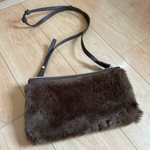  Uniqlo UNIQLO fur shoulder bag diagonal .. Brown 