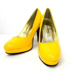 *[ stock disposal price ][ translation equipped ]Sweet Selena Suite Serena pumps beautiful legs yellow enamel S size high heel *F02-430p