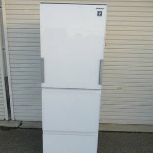 シャープ冷凍冷蔵庫 SJ-GW35H-W  ２０２２年 ３５０L  美品 ドア両開き 兵庫県加古川市より１００Km 以内の方は送料無料です。の画像2
