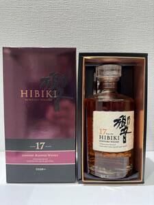 【ND-1355】響17年 700ml 43% 箱付き ジャパニーズウィスキー 17years レアもの 掘り出し物 希少品 サントリー 保管品 未開封 美品