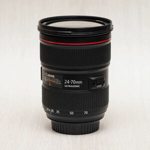 【良品】EF24-70mm F2.8L Ⅱ USM レンズプロテクター付き