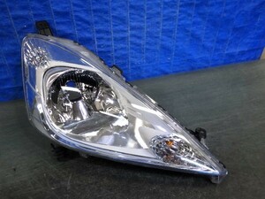 6337　フィットシャトル　ハイブリッド　GP2　後期　右ライト　HID　P6869　AD　美品