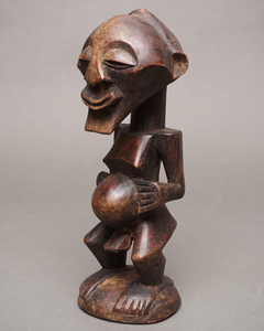 アフリカ　コンゴ　ソンゲ族　立像　人形　No,1　プリミティブアート　木彫り　彫刻　アフリカンアート　キフェベ　アフリカ雑貨