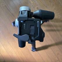 【美品】Manfrotto MK190XPRO4-3W プロ三脚 190シリーズ アルミ 4段 + RC2付3Way雲台キット _画像2