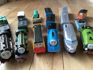 トーマス　Thomas プラレール　機関車　動力車　セット　大量　ヒロ　エミリー　レベッカ　シューティングスター　ケンジ　ゲイター　動作