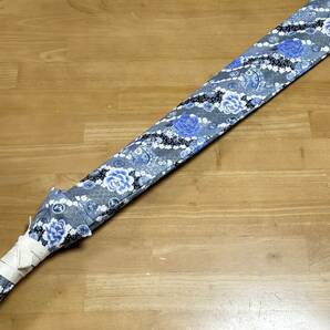 【ポップな拵袋】青の銀彩木綿の拵袋 太刀・大刀向け 134cm 紺の野菜の裏地の画像5