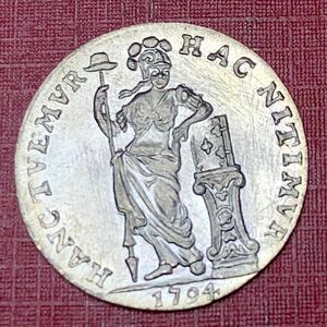 オランダ　銀貨 West Friesland 1760～1794年　女性立像　１Gulden銀貨　小型銀貨 