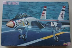 F-14A TOMCAT アメリカ海軍艦上戦闘機　函サイズ：縦21.4ｃｍ×横32.5ｃｍ×厚さ5.4ｃｍ　プラモデル