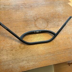 JONES* SG 2.5 loop H-bar (black) ライズあり