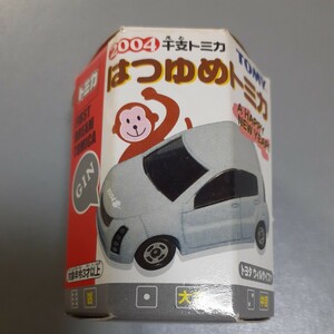 ☆ 新品未使用 ☆ はつゆめ トミカ 2004 ☆ トヨタ ウィルサイファ ☆ シルバー ☆