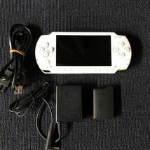 【中古品】PSP本体（PSP-1000/ホワイト） PSP 通電、初期化設定済　SONY プレイステーション _画像1