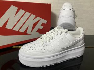 新品24.5cmナイキコートビジョンアルタホワイト白LTR COURTVISIONエアフォース1AF1好きに厚底スニーカーNIKEレディーススニーカー