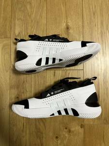 スニーカー adidas D.O.N. ISSUE 5 （アディダス ドン イシュー 5）