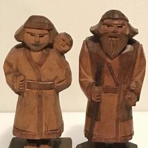 北海道　農民美術　アイヌ 木彫り 人形 親子3人 父母と赤ちゃん 木彫 彫刻 オブジェ 郷土玩具 _画像2