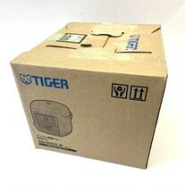 ■②【未使用 展示品】 TIGER タイガー JAI-R552 マイコン 炊飯ジャー 炊飯器 3合_画像1