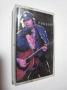 【カセットテープ】 NEIL YOUNG / FREEDOM US版 ニール・ヤング フリーダム ROCKIN' IN THE FREE WORLD 収録