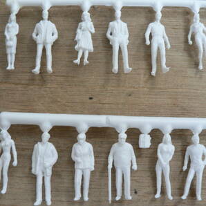 BBP653 未組立 プライザー ORIGINAL Preiser miniaturfiguren 1:72 / Art. Nr. 72512 / Pasers-by, standing and walking 歩行者 添景 ④の画像6