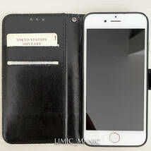 訳あり iPhone 7 8 SE (第2世代/第3世代) SE2 SE3 ケース スマホ 手帳型 カードケース シルバー 銀 曼荼羅 花模様 キラキラ アイフォン_画像2
