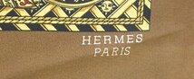 ◎HERMES　エルメス　カレ　シルクスカーフ　王冠柄　ダークブラウン　シルク100％　大判スカーフ_画像2