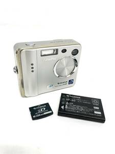 D6725*　FUJIFILM　富士フイルム　デジタルカメラ　FinePix F410　SUPER CCD　xD-Picture Card　シルバー