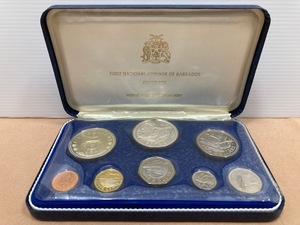 3760* 1974年 FIRST NATIONAL COINAGE OF BARBADOS PROOF SET バルバドス プルーフ貨幣セット SV ケース付 フランクリンミント 未使用品