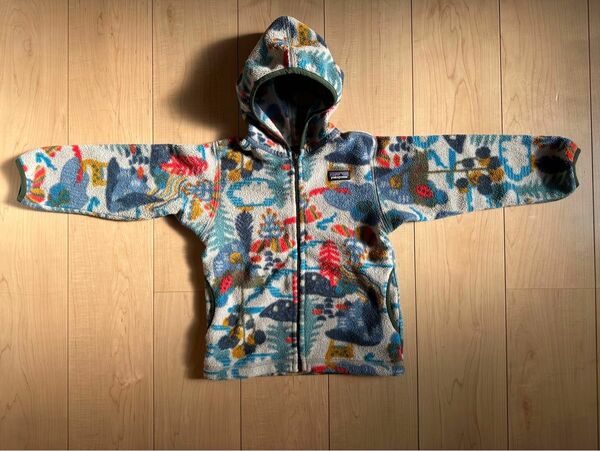 パタゴニア　Patagonia 子供　ジュニア　サイズ 5T 5歳ぐらい　フリース