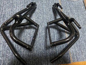 ⑥KTM 690duke サイドバック取付用キャリア POWER PARTS [品番：760.12.912.144] 中古