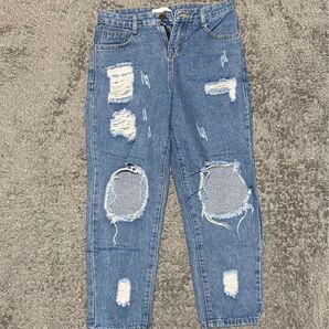【最終価格】SPINNS レディース ダメージジーンズ