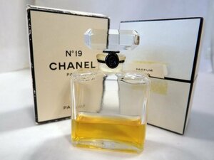 ★ CHANEL シャネル PARIS N°19 No.19 FARFUM 100ml 1/3 フランス製 元箱付き 香水 ★