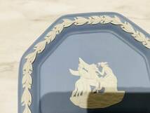 A1199 WEDGWOOD ウェッジウッド SARA’S GARDEN/ソーサー WHT ON BLUE BOXED TRAY OCTAGONAL 開封済み みしようひん 2点セット_画像4