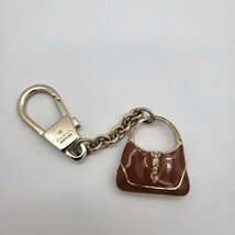 未使用に近い GUCCI グッチ キーホルダー バッグモチーフ オレンジ_画像1