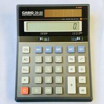 CASIO カシオDS-20 電卓 卓上計算機 12桁 太陽電池 ソーラー 中古 動作確認済み 現状品 当時物 昭和レトロ ヴィンテージ オールド_画像1