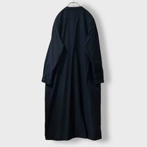 1332 無印良品＊MUJI 洗いざらしシャツワンピース バンドカラー 長袖 濃いネイビー 前開き ロングワンピース 羽織り ロング丈 _画像6