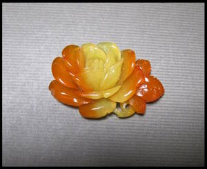 大輪の花　薔薇　オレンジ色と黄色　少し大振り　5.8ｃｍ　帯留　着物　帯飾り　レトロ　可愛い和装小物