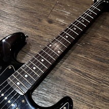 Juno Stratocaster Type Electric Guitar エレキギター ジュノ -e229_画像3