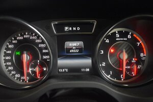 ベンツ CLAクラス AMG 純正 スピードメーター 69,222km A117 900 72 00 35378 Q609