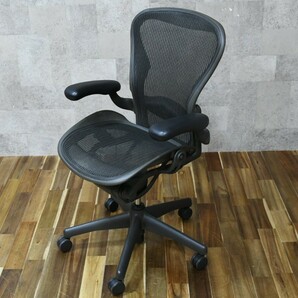 PB4BK2 ハーマンミラー Herman Miller アーロンチェア ランバーサポート サイズB 回転昇降椅子 オフィスチェア メッシュ 事務椅子の画像3