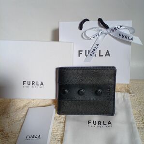 新品:FURLA フルラ レザー　二つ折り財布 コインケース付き　本革　黒　ブラック　箱　ショップ袋　保存袋　ミニ冊子付き　